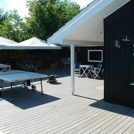 Pool House By The North Coast Trail Near Hundested