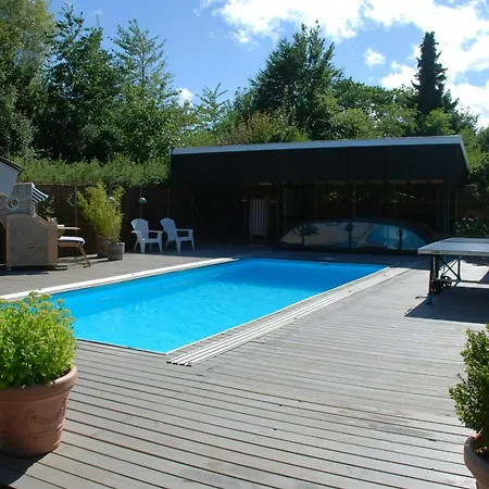 Pool House By The North Coast Trail Near Hundested Melby