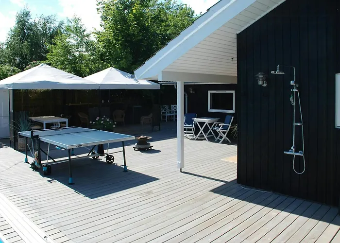 Pool House By The North Coast Trail Near Hundested